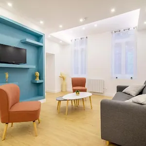 https://superbe-appartement-plein-centre-calme-netflix.midi-pyreneeshotels.com